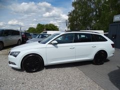 Fahrzeugabbildung Skoda Superb Combi Active