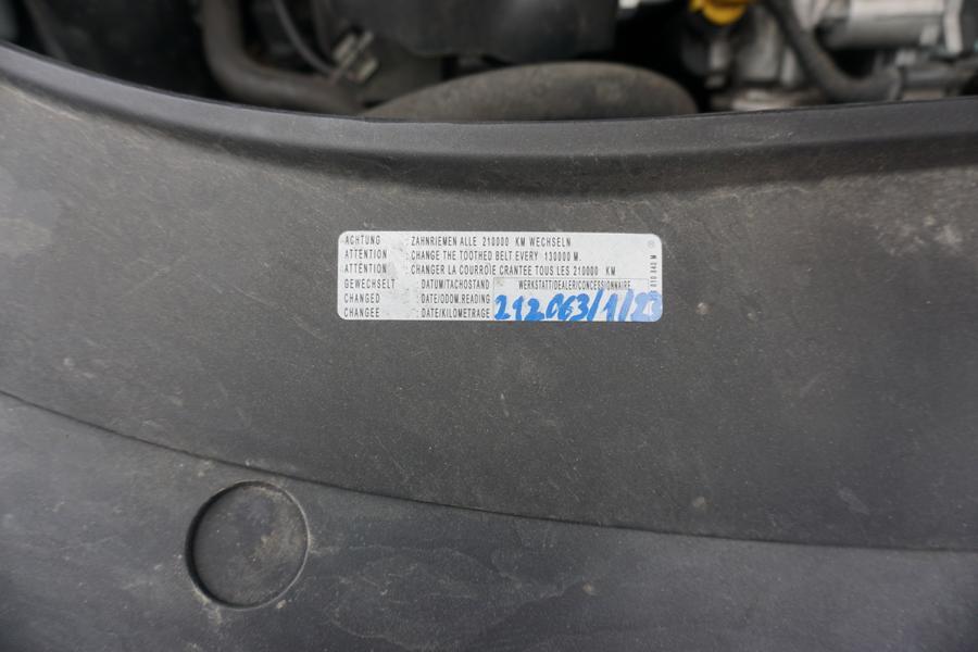 Volkswagen Passat 2013 — photo 18