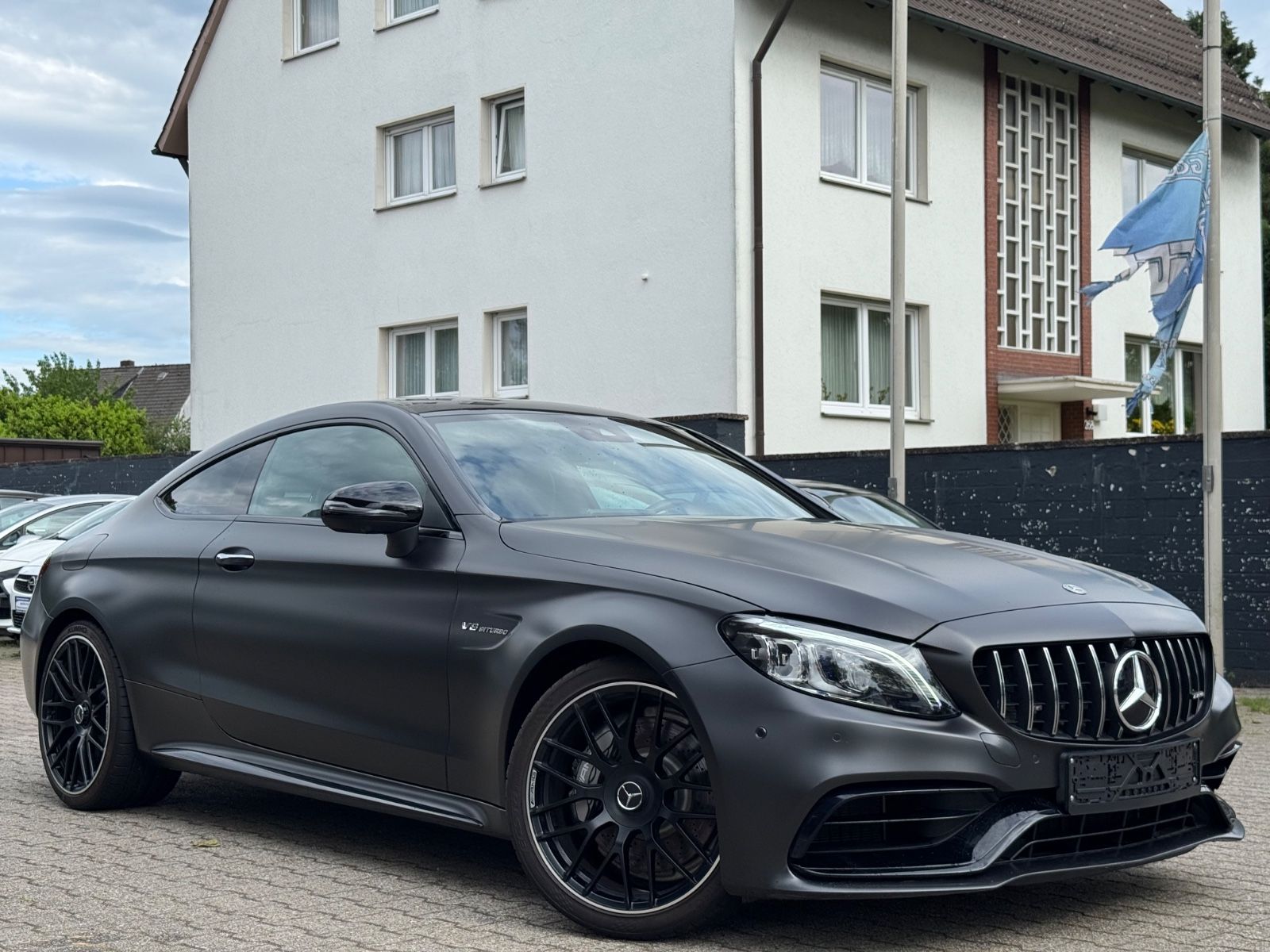 MERCEDES-BENZ C 63 AMG PANO/MEMORY/BURMESTER/360/NIGHT/AMBIENT
