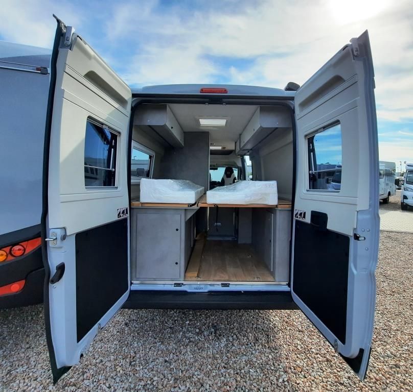 Fahrzeug Übersicht 20 Fahrzeugabbildung Crosscamp ADVTR 6.4 EF Verfüg./Sparen Sie 1.299,- €