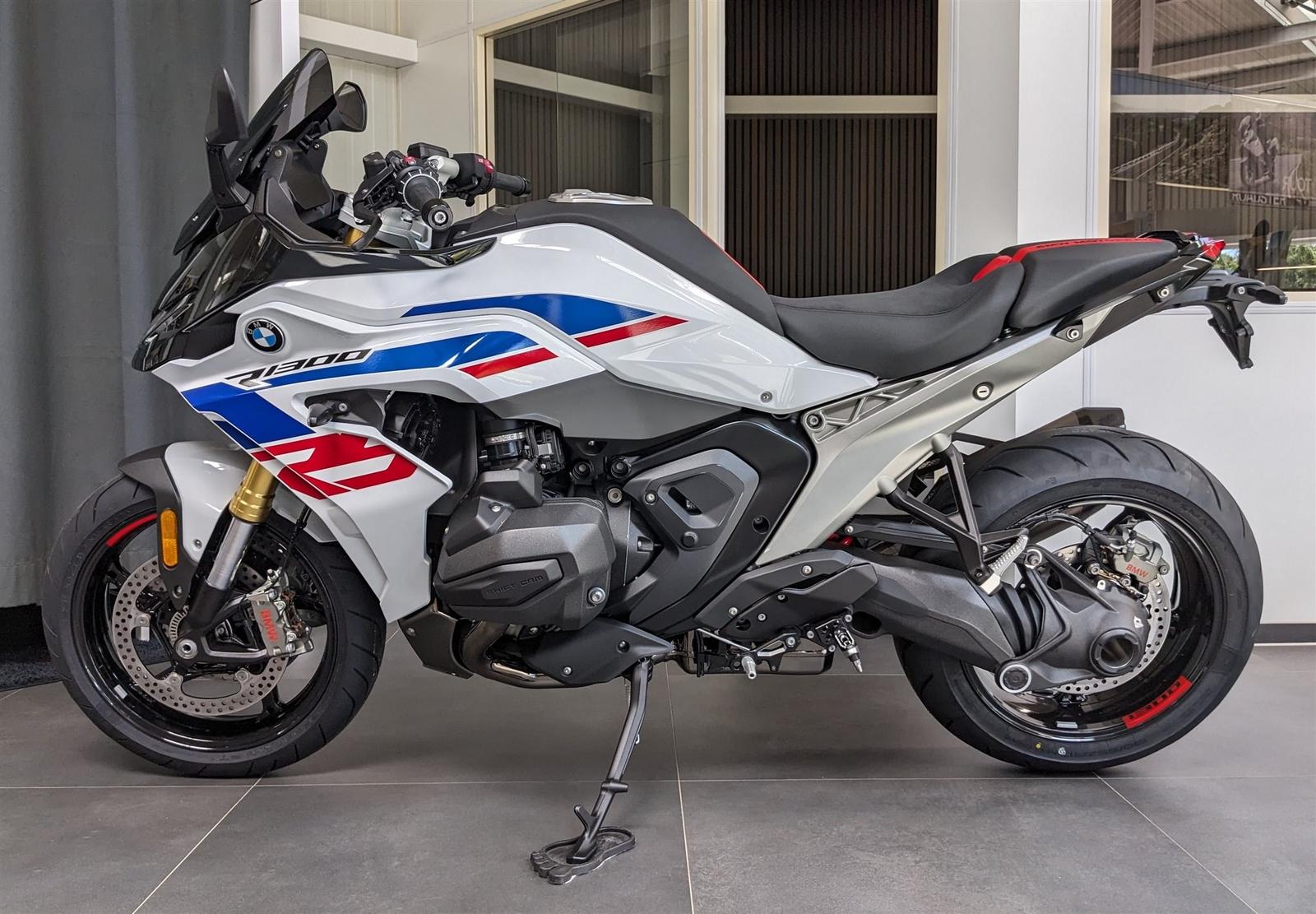 BMW R 1300 RS Performance, Akrapovic