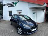 Toyota Aygo x-play touch/5TRG/KAM/2HD/TEMP/KLIMA/GJR/ - Toyota Gebrauchtwagen in Neumünster