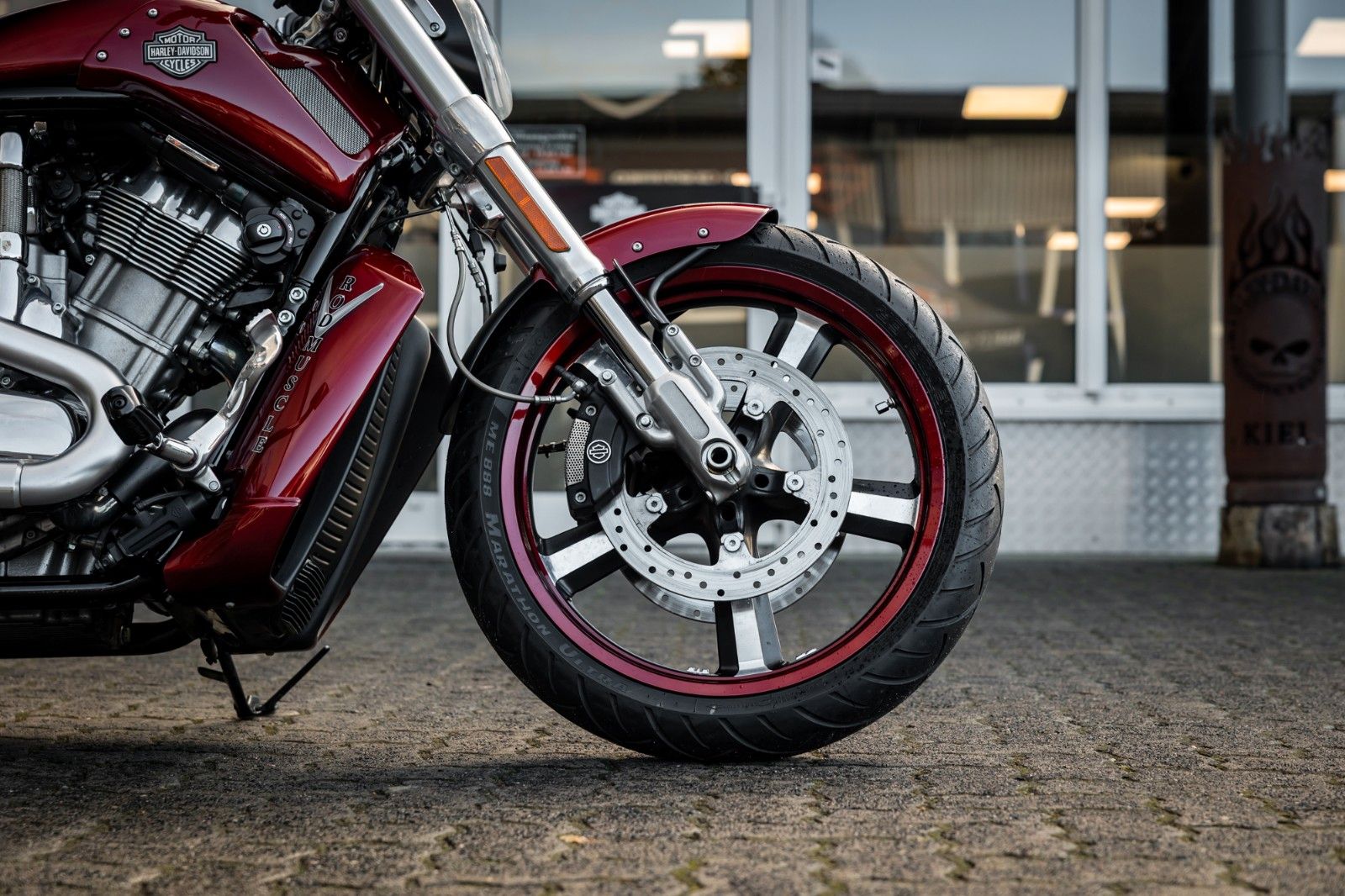 Fahrzeugabbildung Harley-Davidson VRSCF V-ROD MUSCLE - Jekill  - 260er METZELER