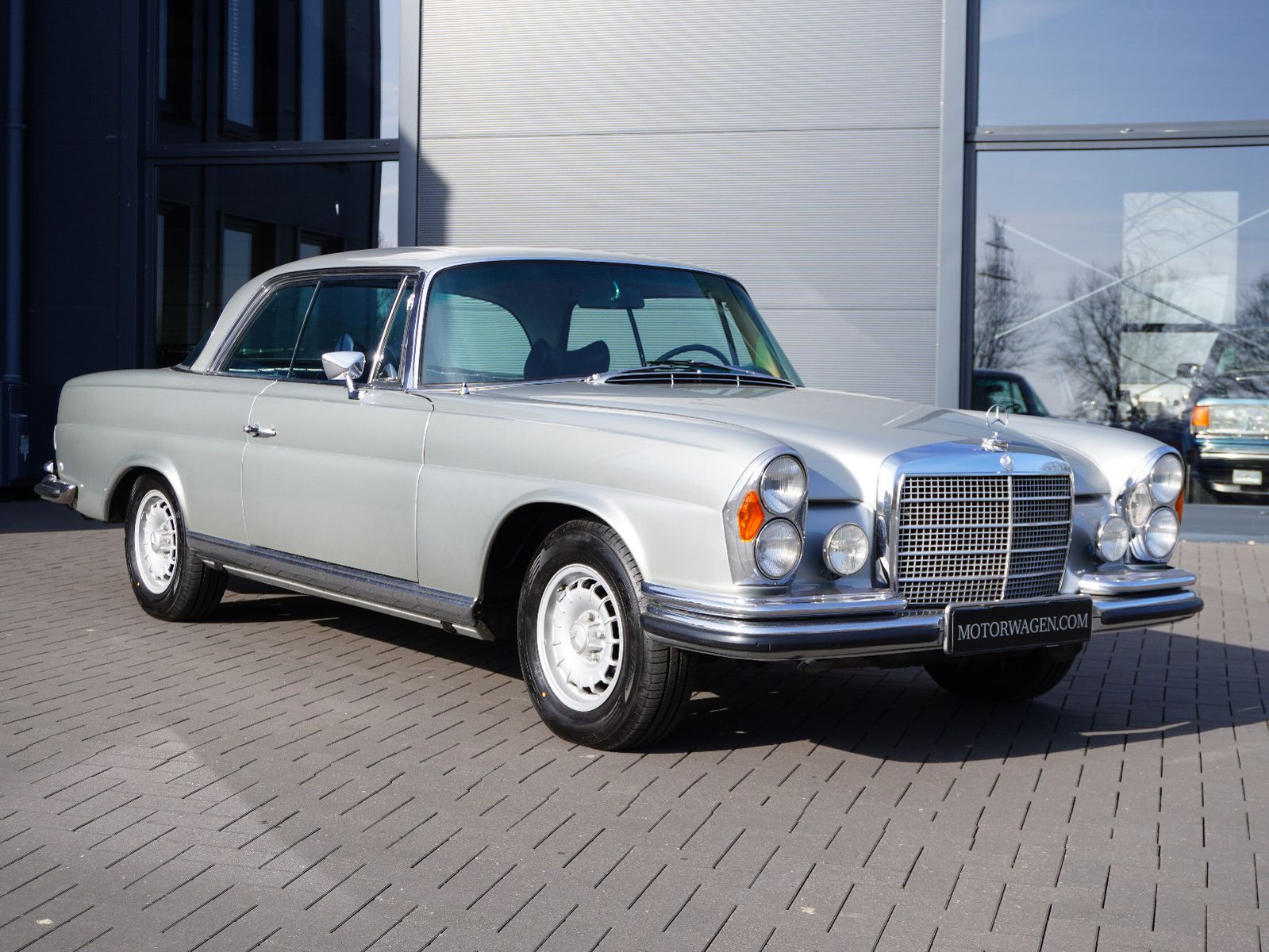 Fahrzeugabbildung Mercedes-Benz 280 SE 3,5 Coupe  W 111