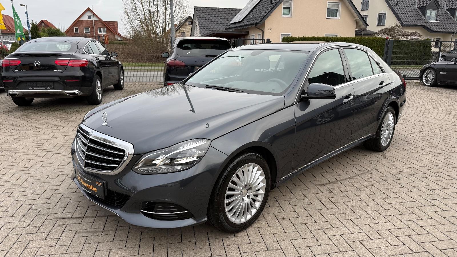 Mercedes-Benz E 200 CGI Elegance Limo Automatik-LED-Navi-AHK