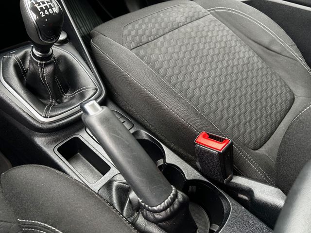 Fiesta Titanium*SHZ*PDC*WINTERPAKET*