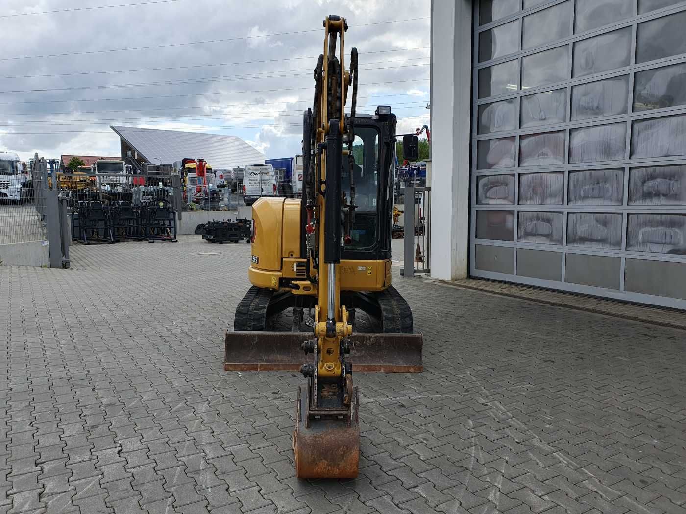 Fahrzeugabbildung CAT 303.5E2CR / nur 2.107h! / 1x Tieflöffel / 2021