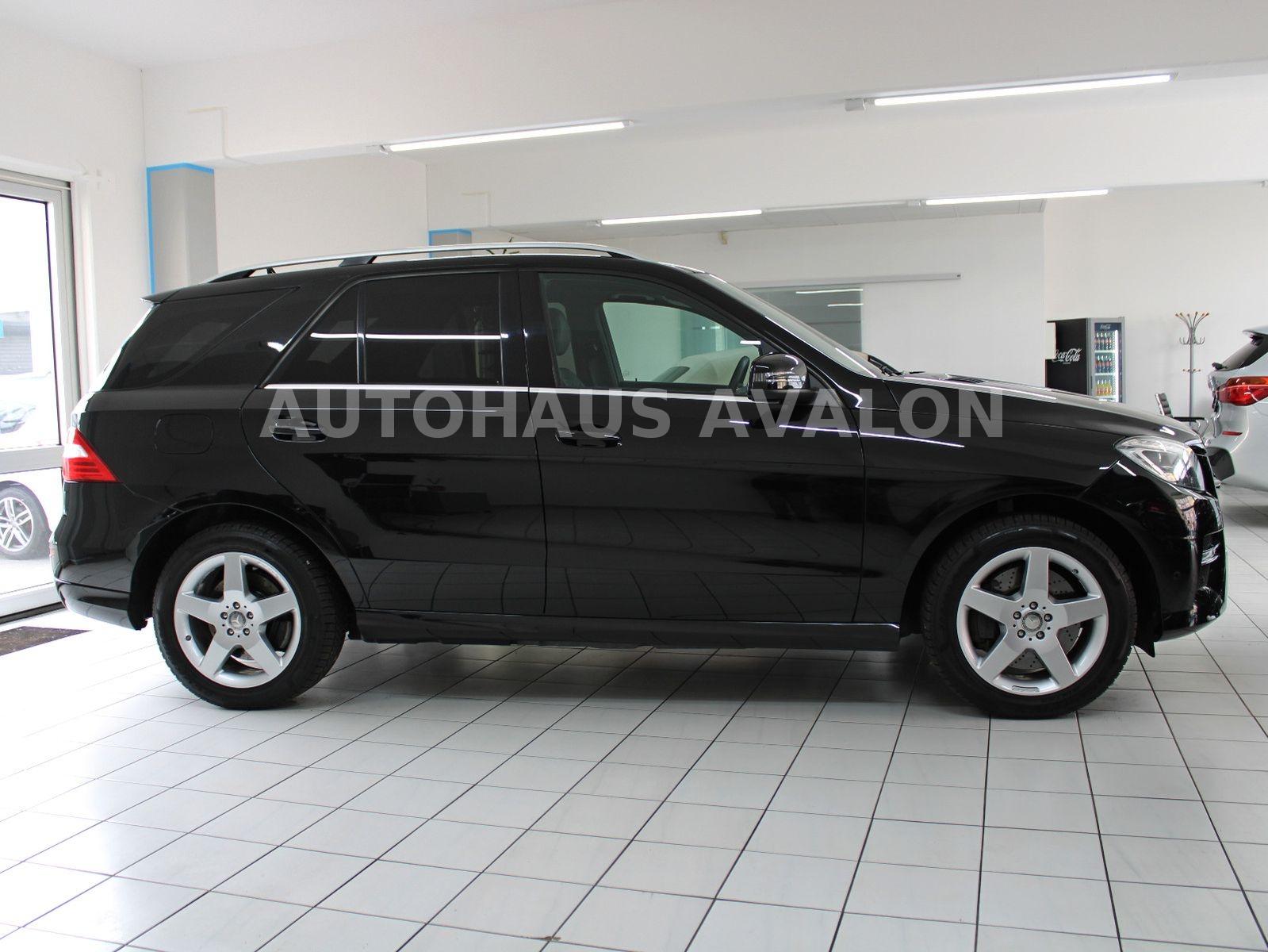 Mercedes-Benz ML 350 4M AMG*AIRM~PANO~DIST~ILS~STANDHZ~AHK~KAM