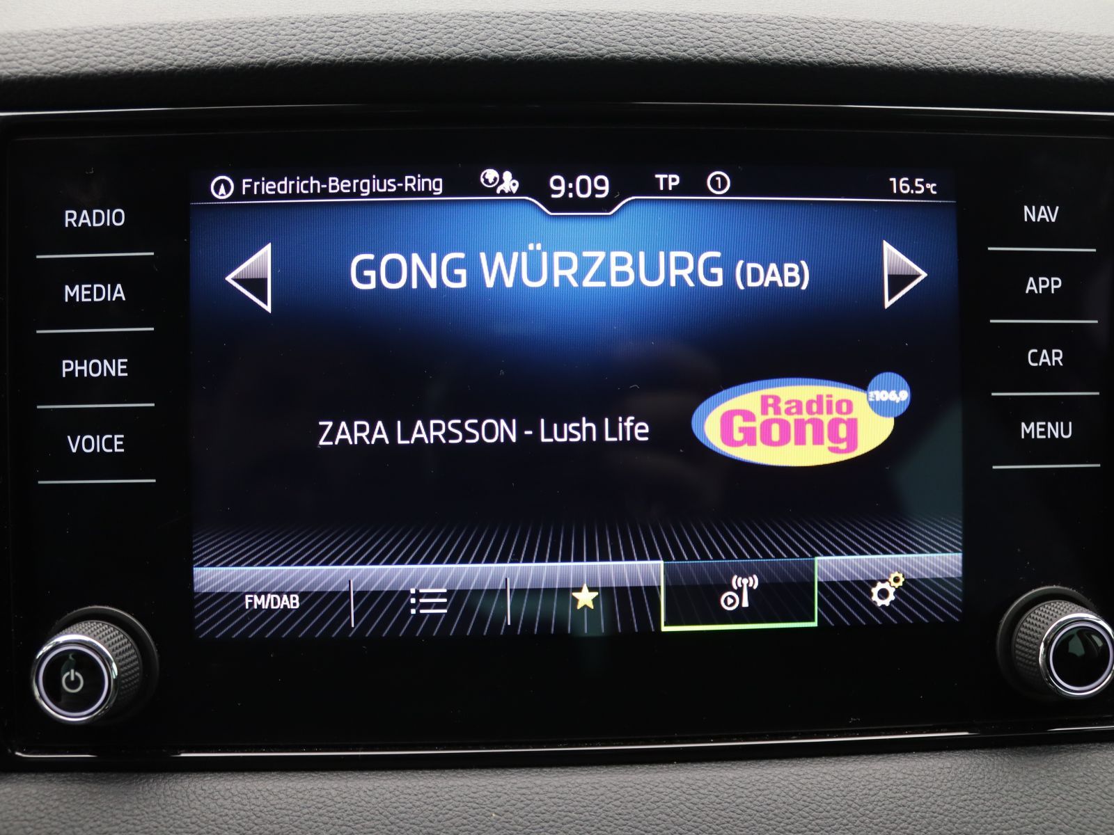 Skoda Karoq - Bild 17