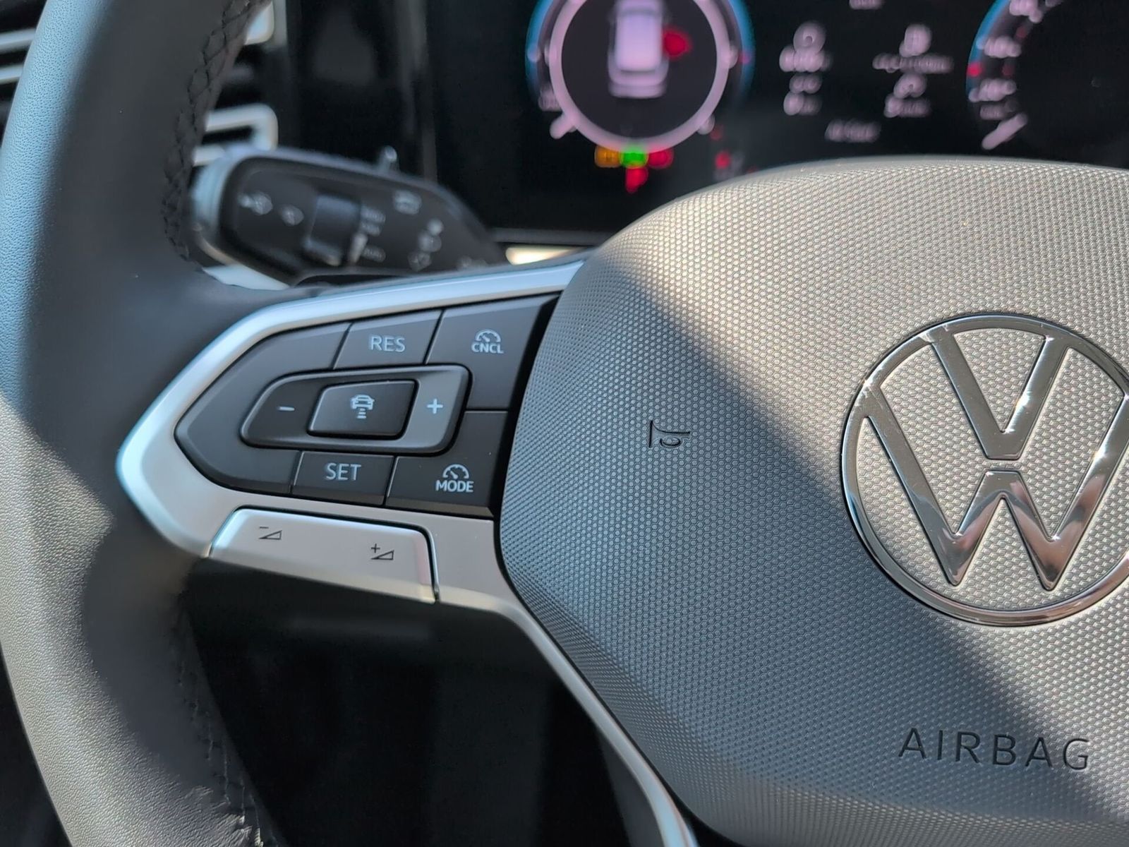 Volkswagen Tiguan - Bild 14