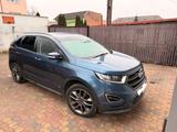 Ford Edge 2,0 l TDCi Bi-Turbo 4x4 ST-Line - blaue Ford Edge