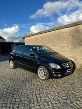 Mercedes-Benz B 160 BlueEFFICIENCY - - Mercedes-Benz B 160 von privat
