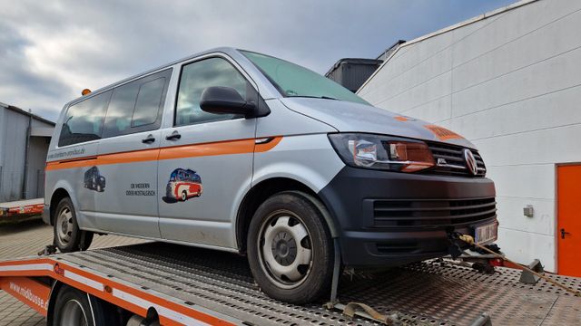 Volkswagen T6 Transporter Bus lang 9 Sitzer