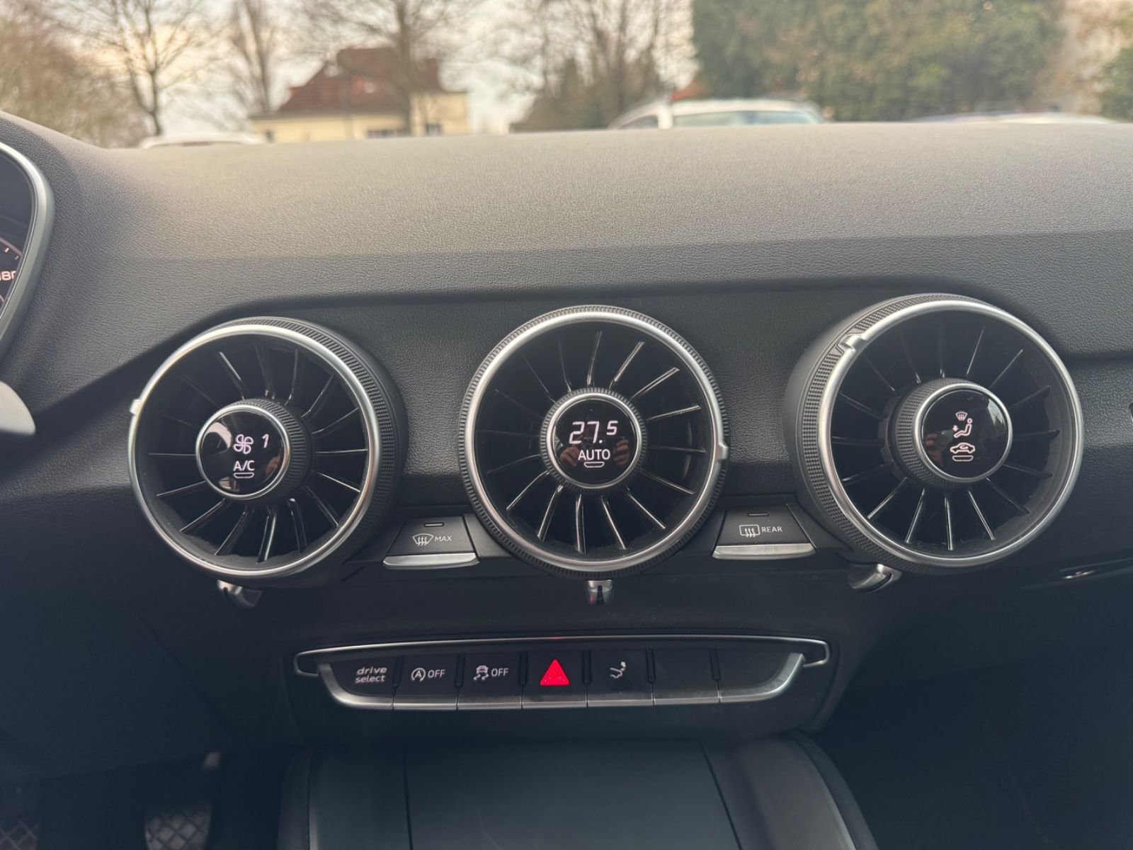 Fahrzeugabbildung Audi TT Coupe 1.8 TFSI S-Line*LED*Teilleder*Bi-Xenon