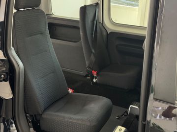 Volkswagen Caddy - 11