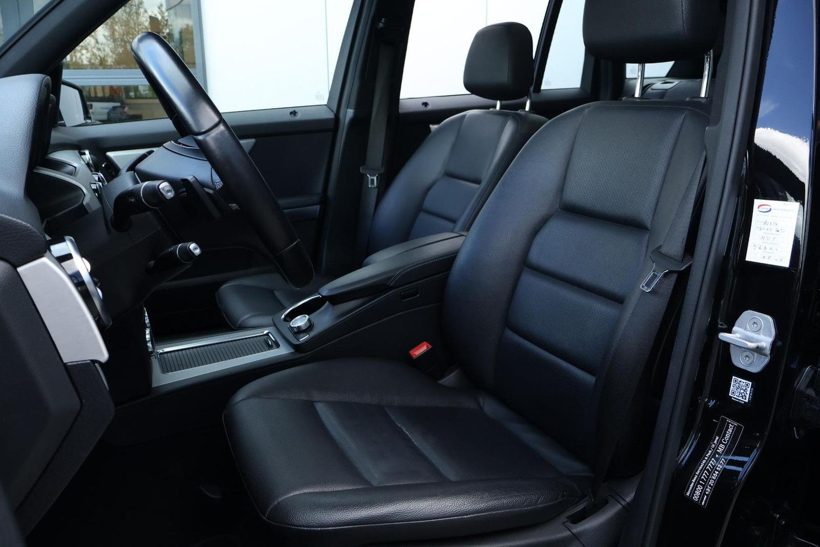Mercedes-Benz GLK 200 CDI / AMG Line / Panorama / AHK