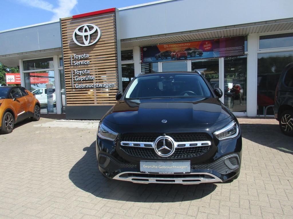 Mercedes-Benz GLA 200 Progressive PTS NAVI AHK FACEL. LED 360°
