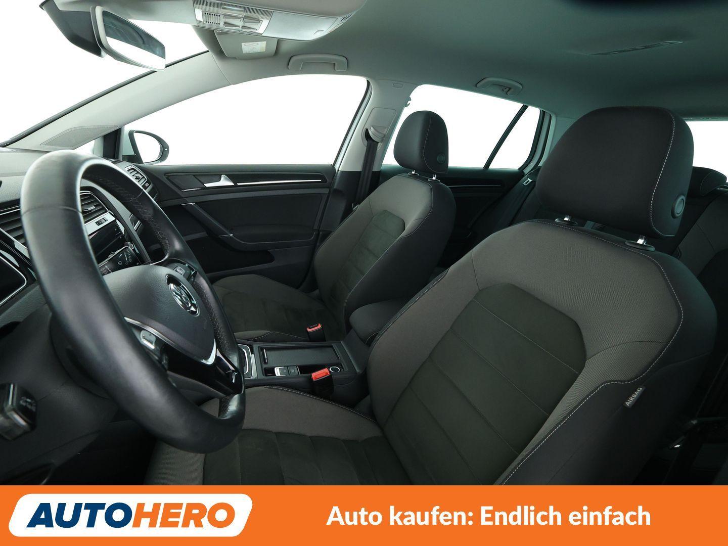 Volkswagen Golf VII 1.5 TSI ACT Highline BMT Aut.*NAVI*LED*