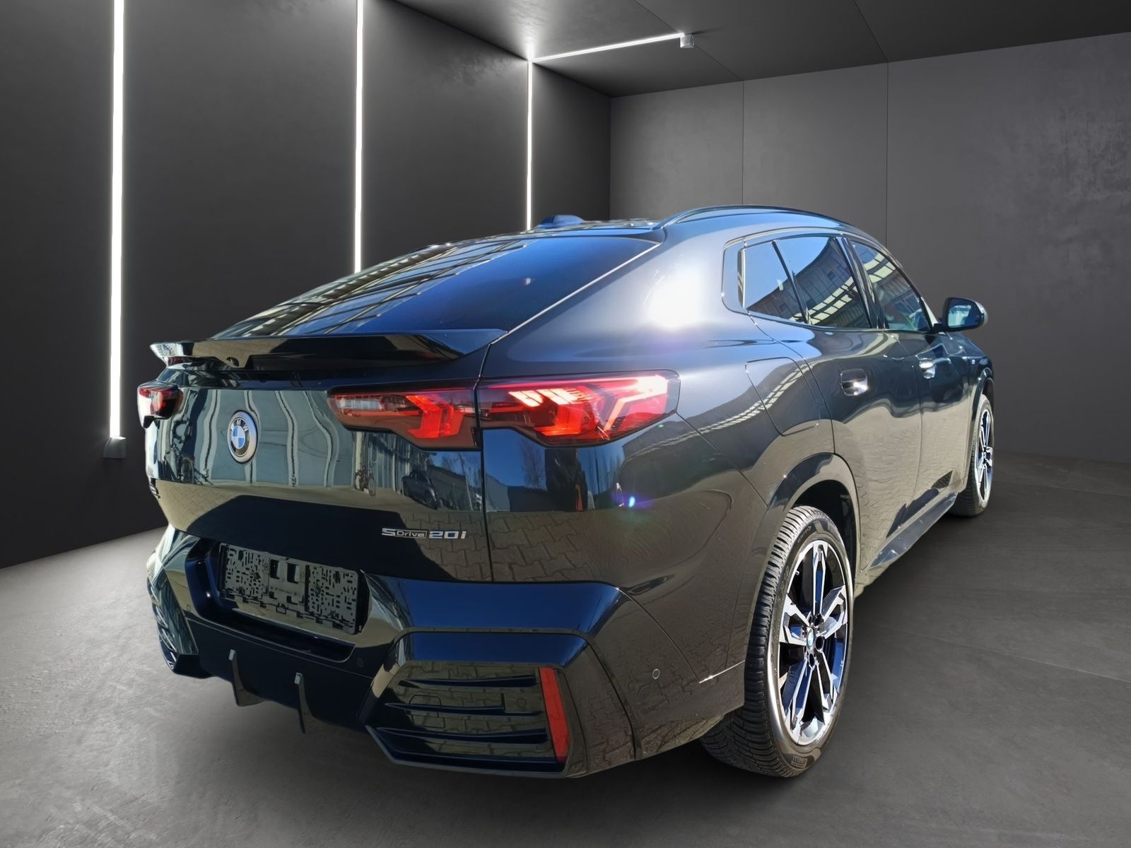 BMW X2 sDrive20i M SPORTPAKET 2 ALU ICONIC GLOW MEMO foto 5