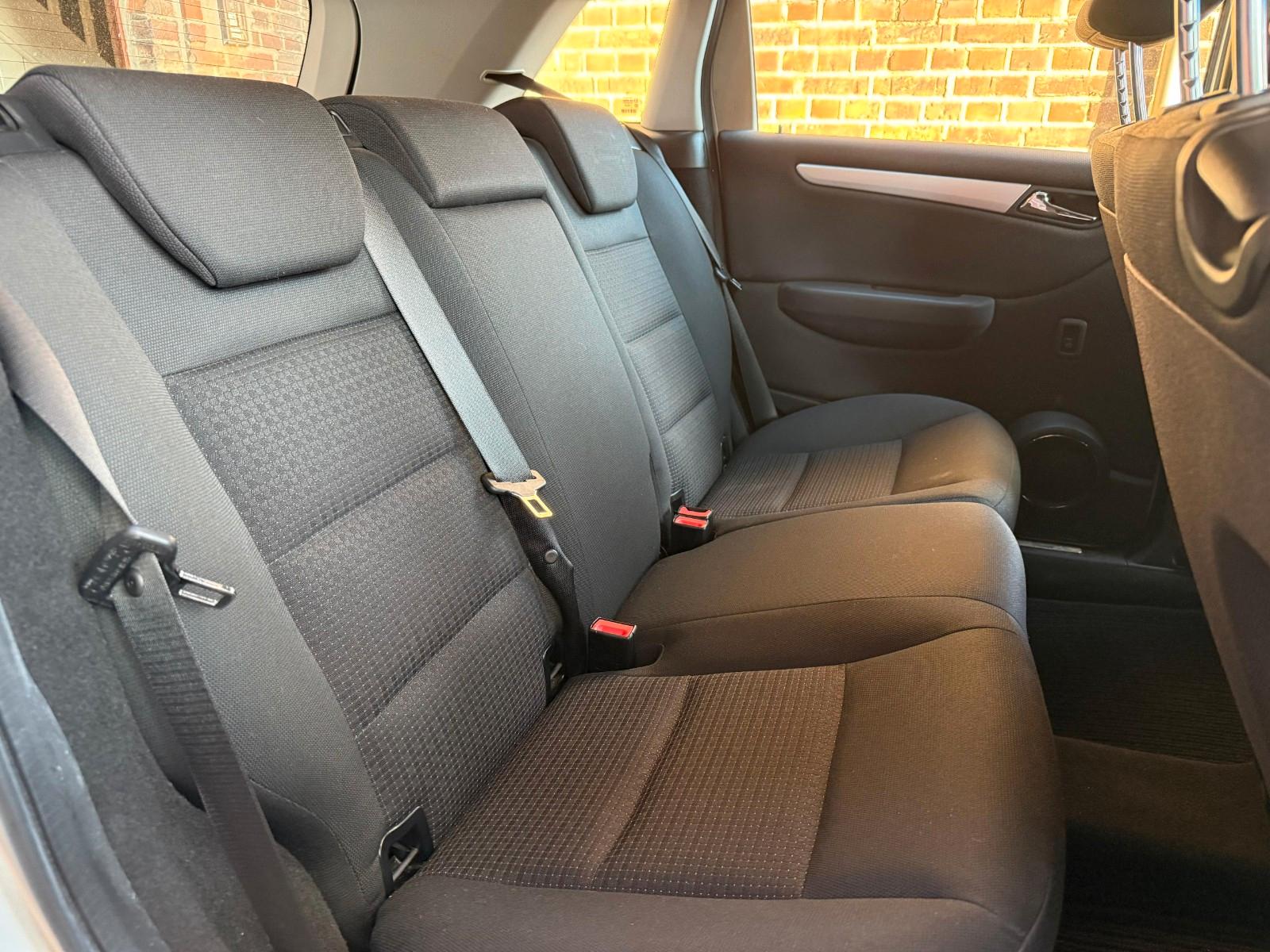 Mercedes-Benz B170 2005 — photo 7