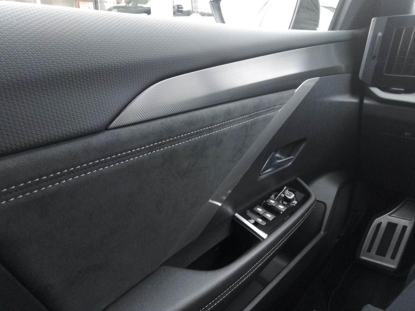 Opel Astra Electric Ultimate inkl. 300€ Ladeguthaben 