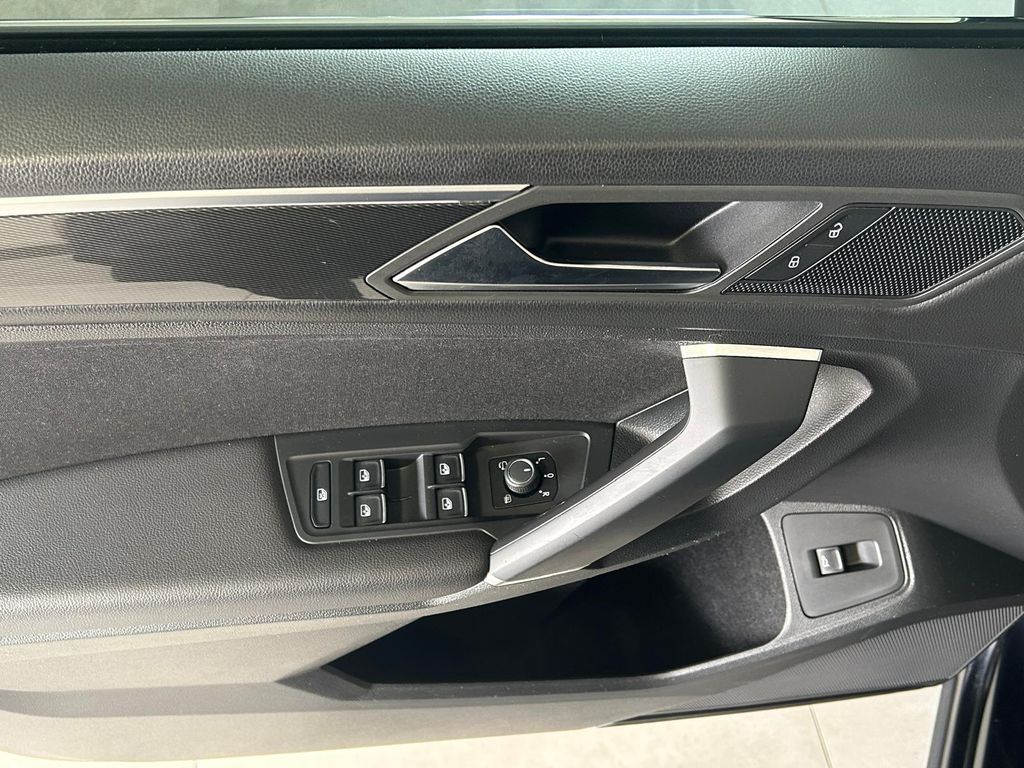 Volkswagen Tiguan Allspace DSG COMFORTL*NAVI*ViCo*PANO*AHK*