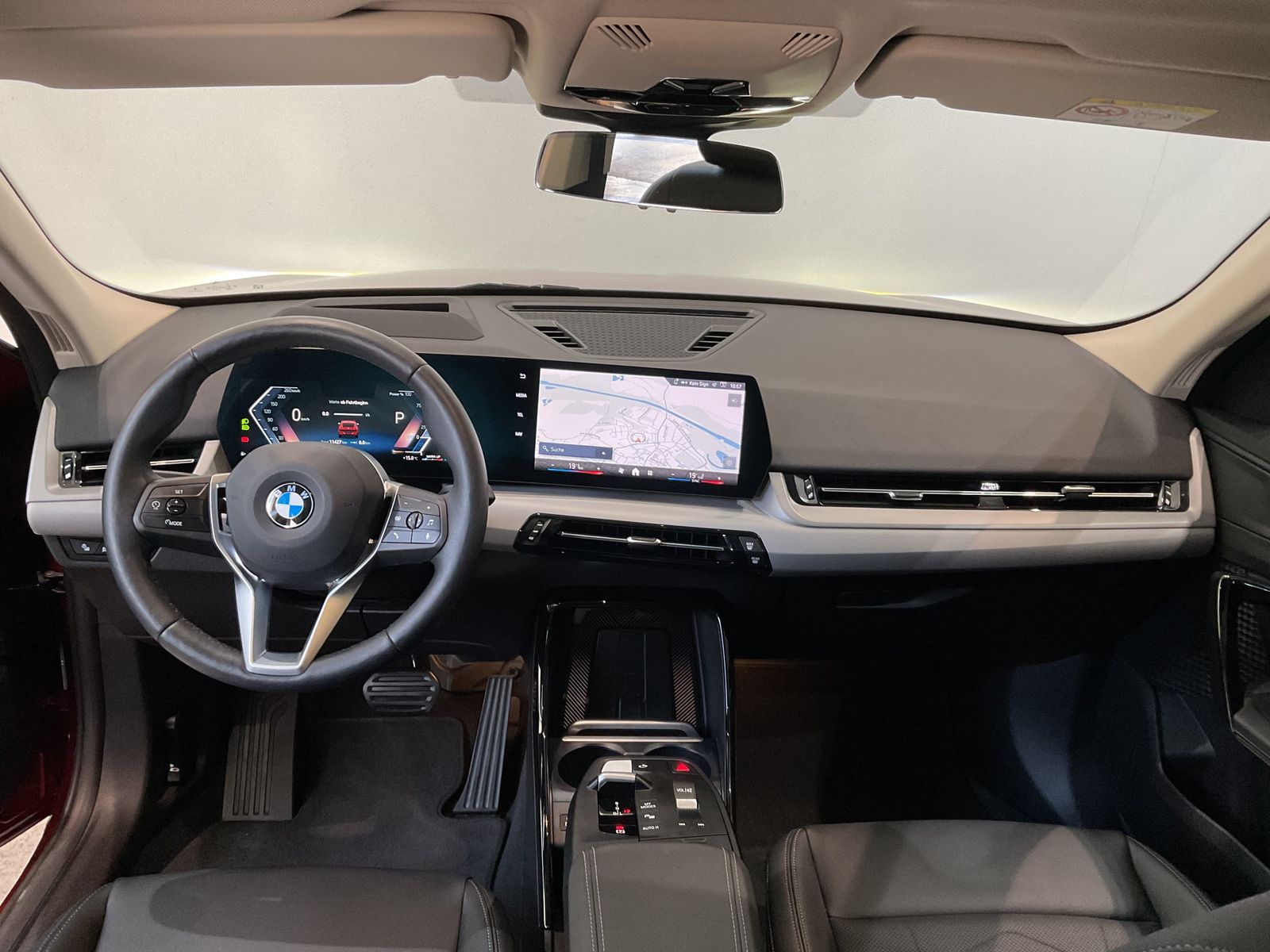Fahrzeugabbildung BMW X2 sDrive20i |Glasdach |Head-Up Display |18 " LM