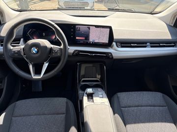 BMW 220i Active Tourer DAB LED Komfortzg. Shz