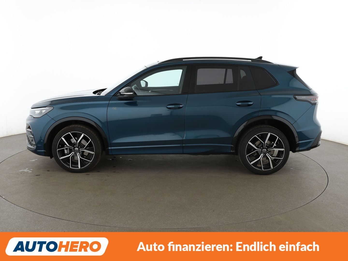 Volkswagen Tiguan 2.0 TSI R-Line 4Motion Aut. NAVI HEAD-UP foto 3