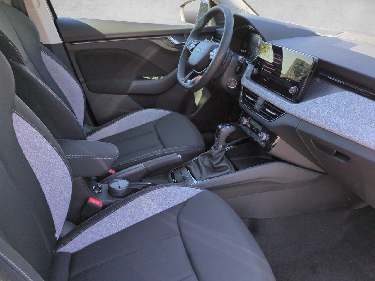 Fahrzeugabbildung SKODA Kamiq Selection 1.0 TSI DSG - AHK,Matrix,Kamera