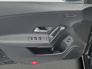 Mercedes CLA 250 Shooting Brake - 11