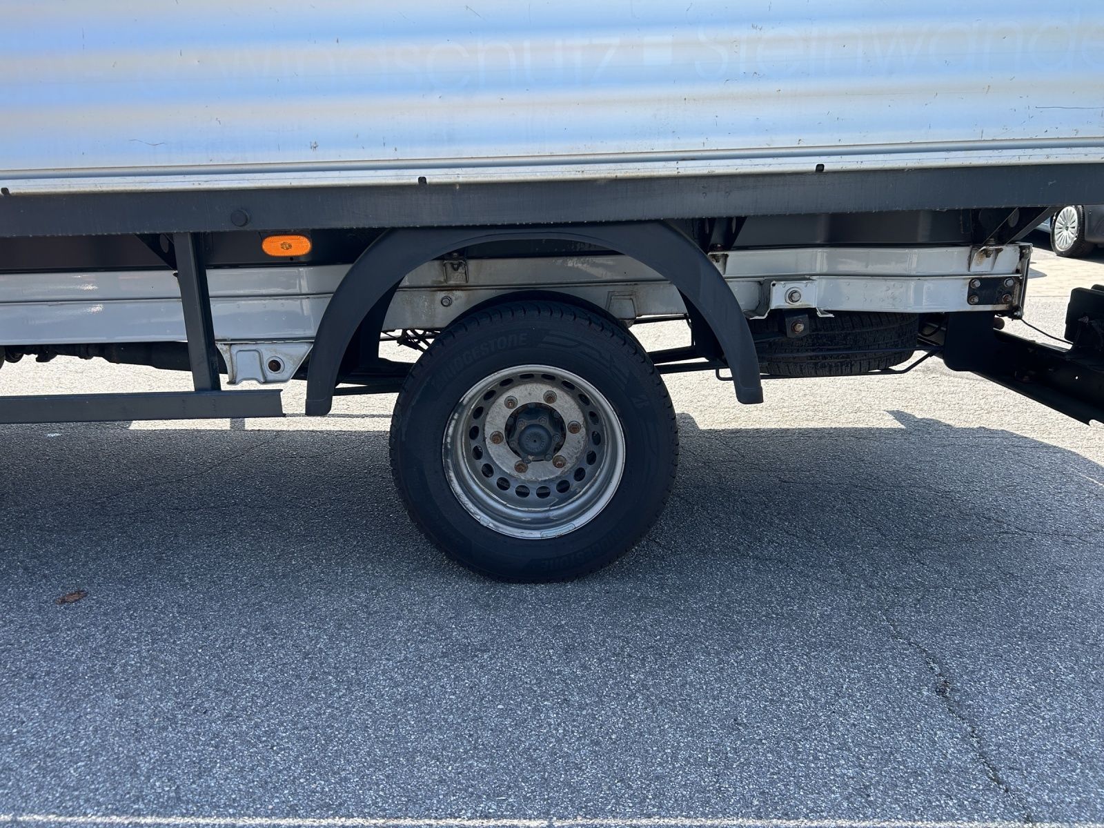 Fahrzeugabbildung Mercedes-Benz Sprinter 516 CDI Pritsche Lang AHK Klima 3,5 T