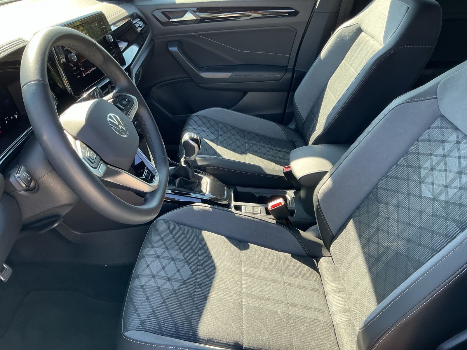 Volkswagen T-Roc - Bild 12