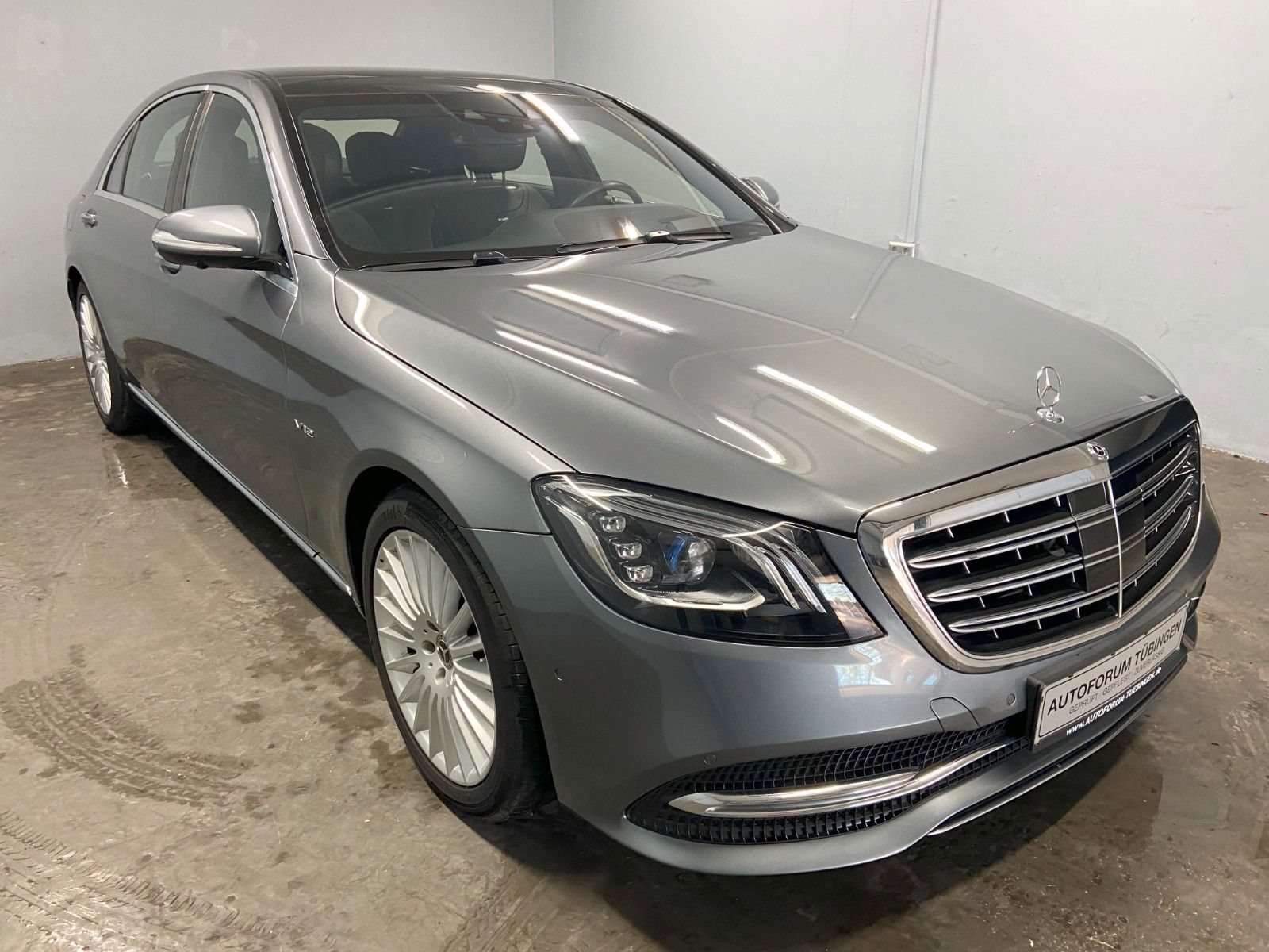 Fahrzeugabbildung Mercedes-Benz S 600 L *EXCLUSIVE*CHAUFFER*MAGICVISION*HUD*SDH*