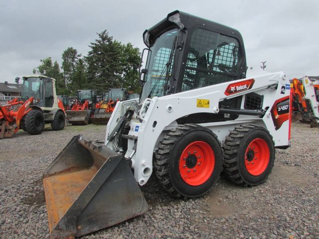 Bobcat S 450 Kompaktlader mit Kabine High Flow 33.000 E