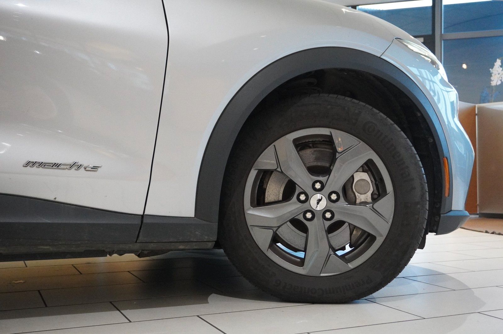 Fahrzeugabbildung Ford Mustang Mach-E NAVI/LED/KAMERA/LEDER/SHZ/DAB+