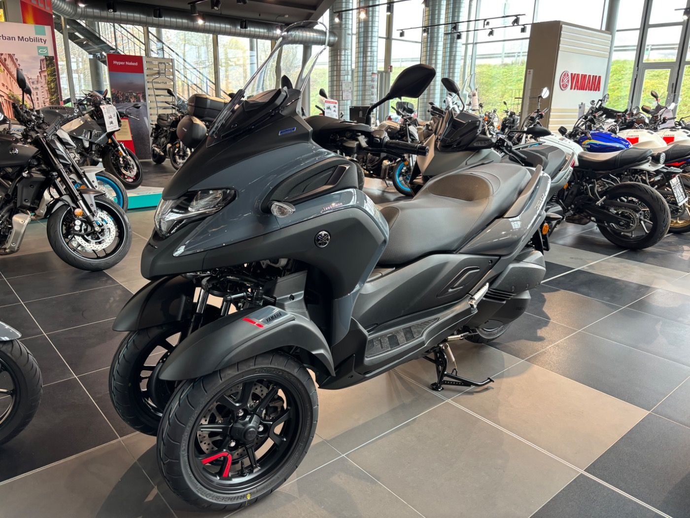 Fahrzeugabbildung Yamaha Tricity 300 Modelljahr 2025