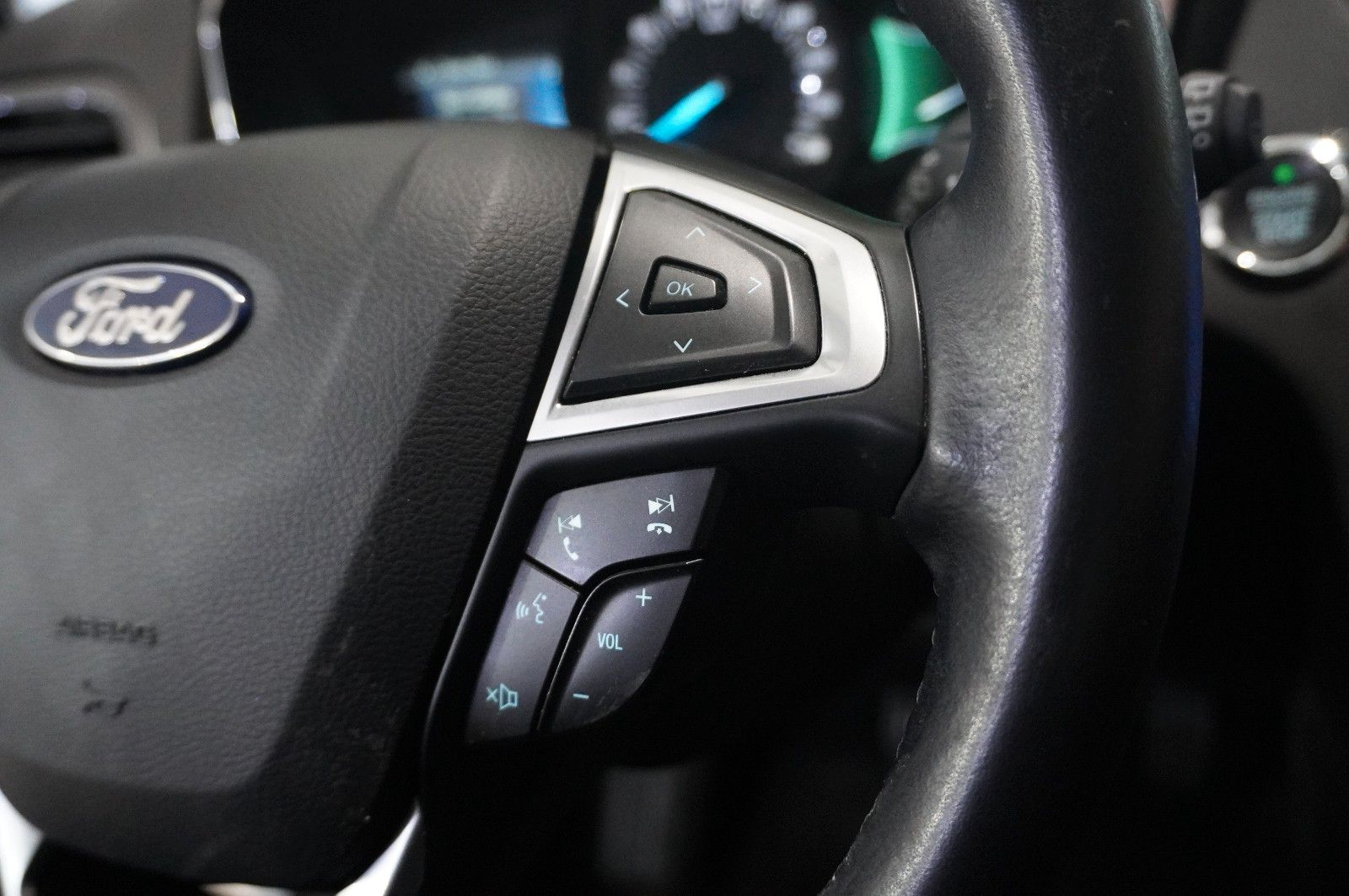 Fahrzeugabbildung Ford Mondeo Turnier 2.0 TITANIUM NAVI/LED/SPORT/DAB+