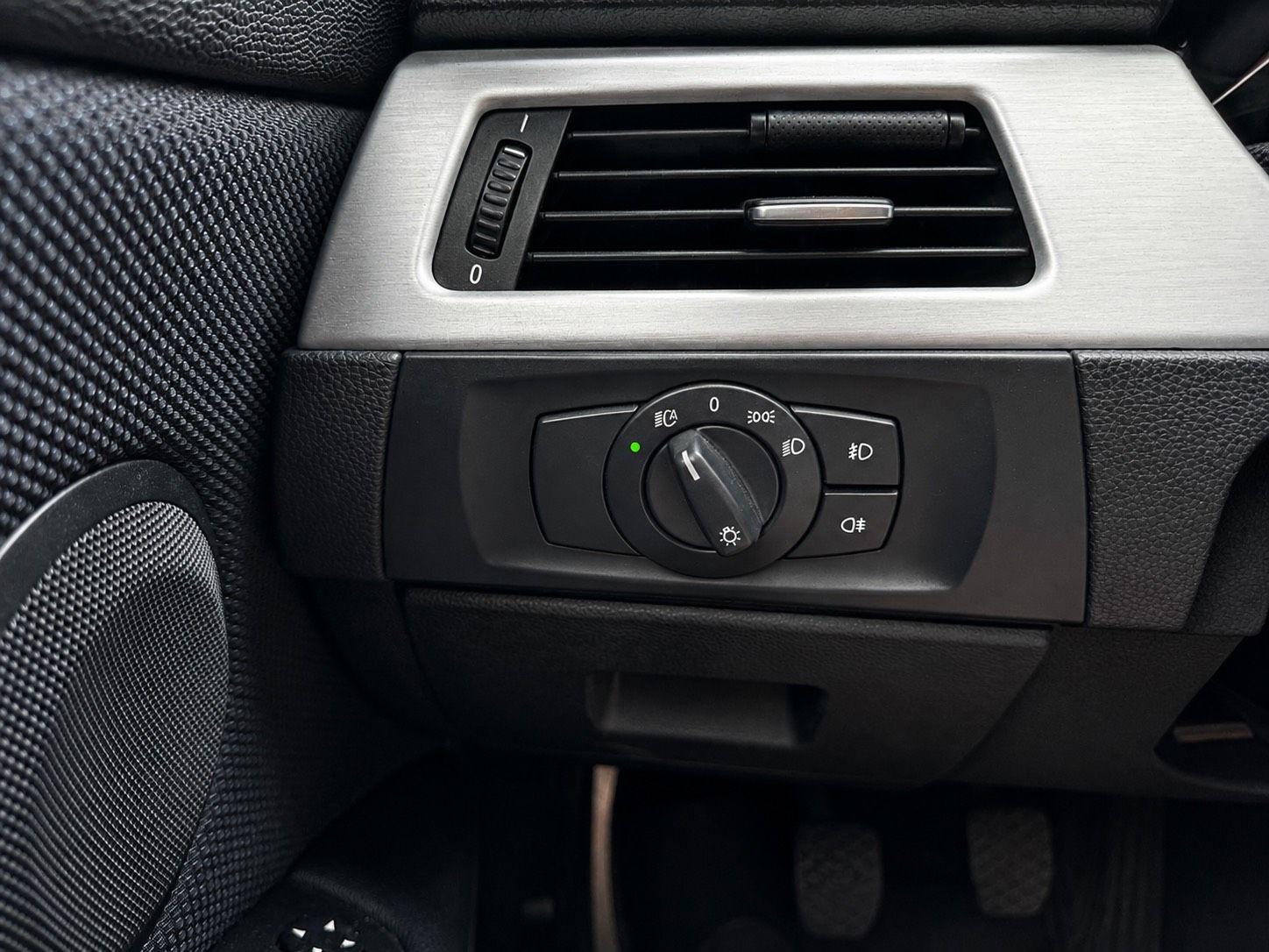 BMW 330 2006 — photo 6