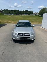 Toyota RAV 4 2,2-l-D-4D 4x4 Executive Automatik Exe... - gebrauchte Toyota RAV 4 aus dem Jahr 2009