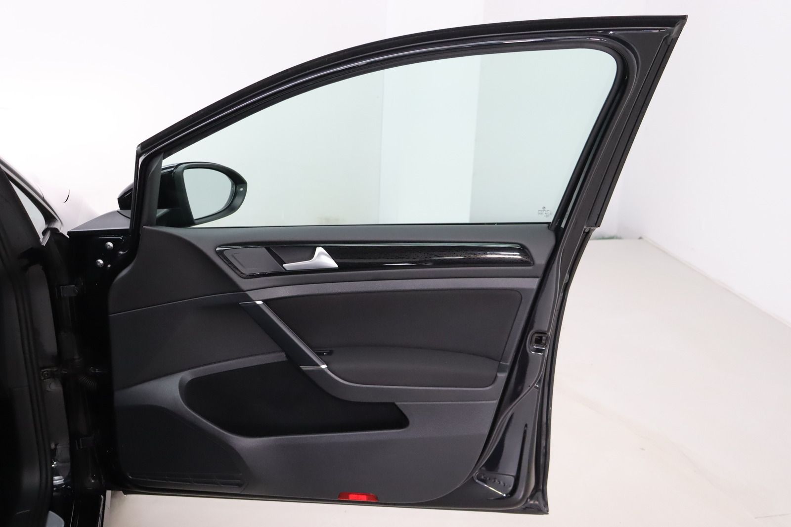 Fahrzeugabbildung Volkswagen Golf VII Sound * Standheizung * LED *