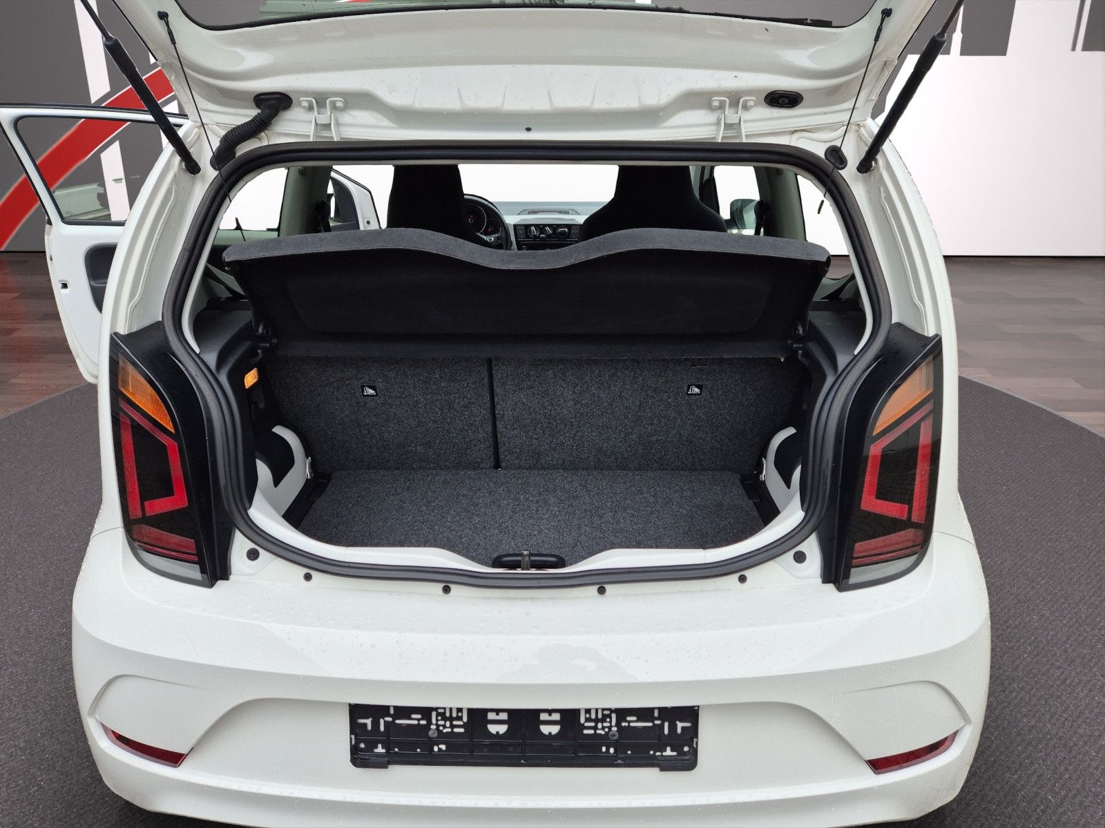 Fahrzeugabbildung Volkswagen up! 1.0 ASG  high up! LED/SHZ/FREI/TEMP/RE/NOT