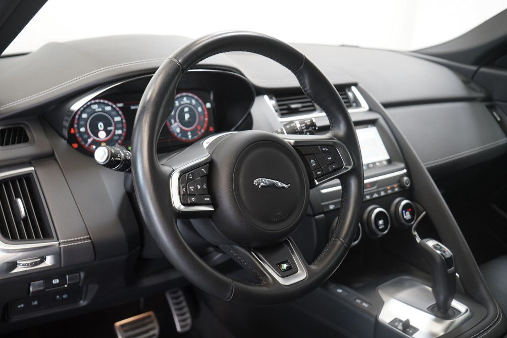 Jaguar E Pace