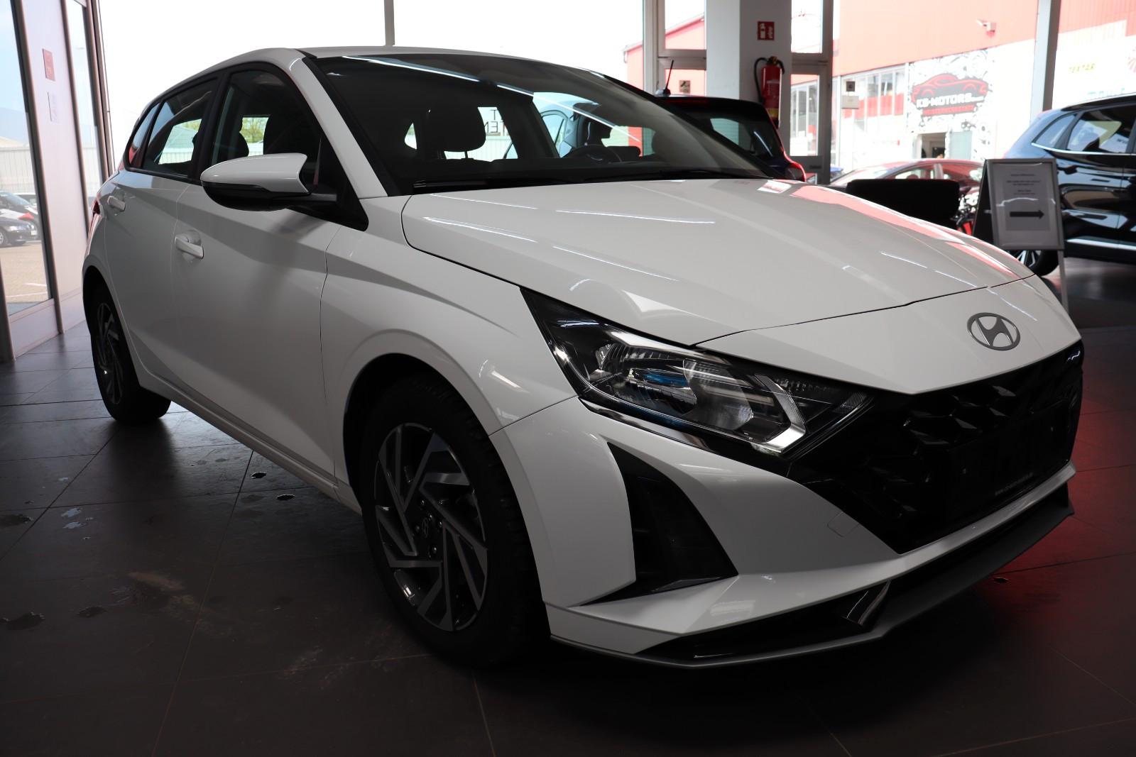 Hyundai i20 1.0 Trend Navi SHZ Alu R-Cam T-Mat