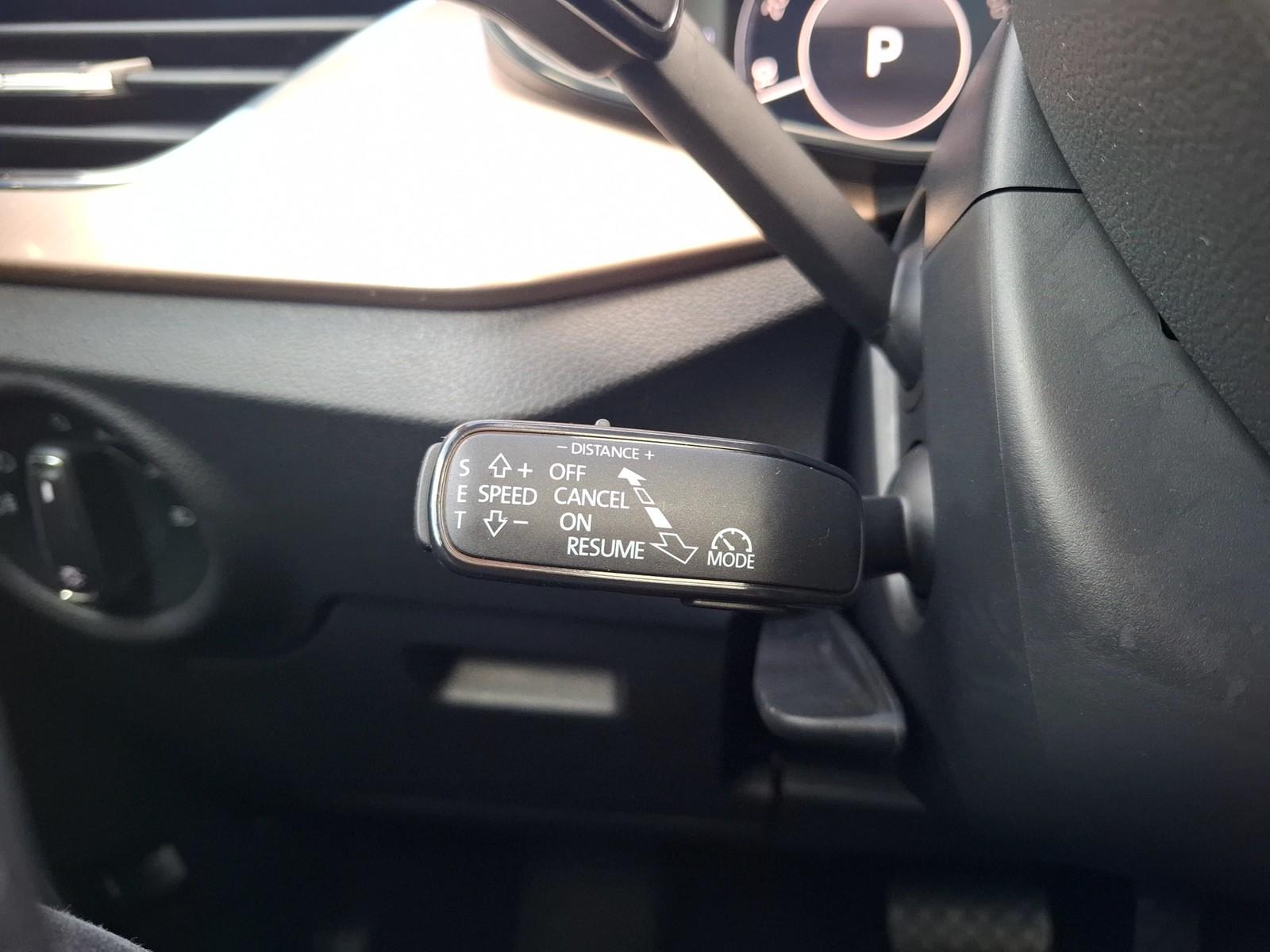 Skoda Scala TSI Style DSG LED VC Pano ACC RFK SH 18"