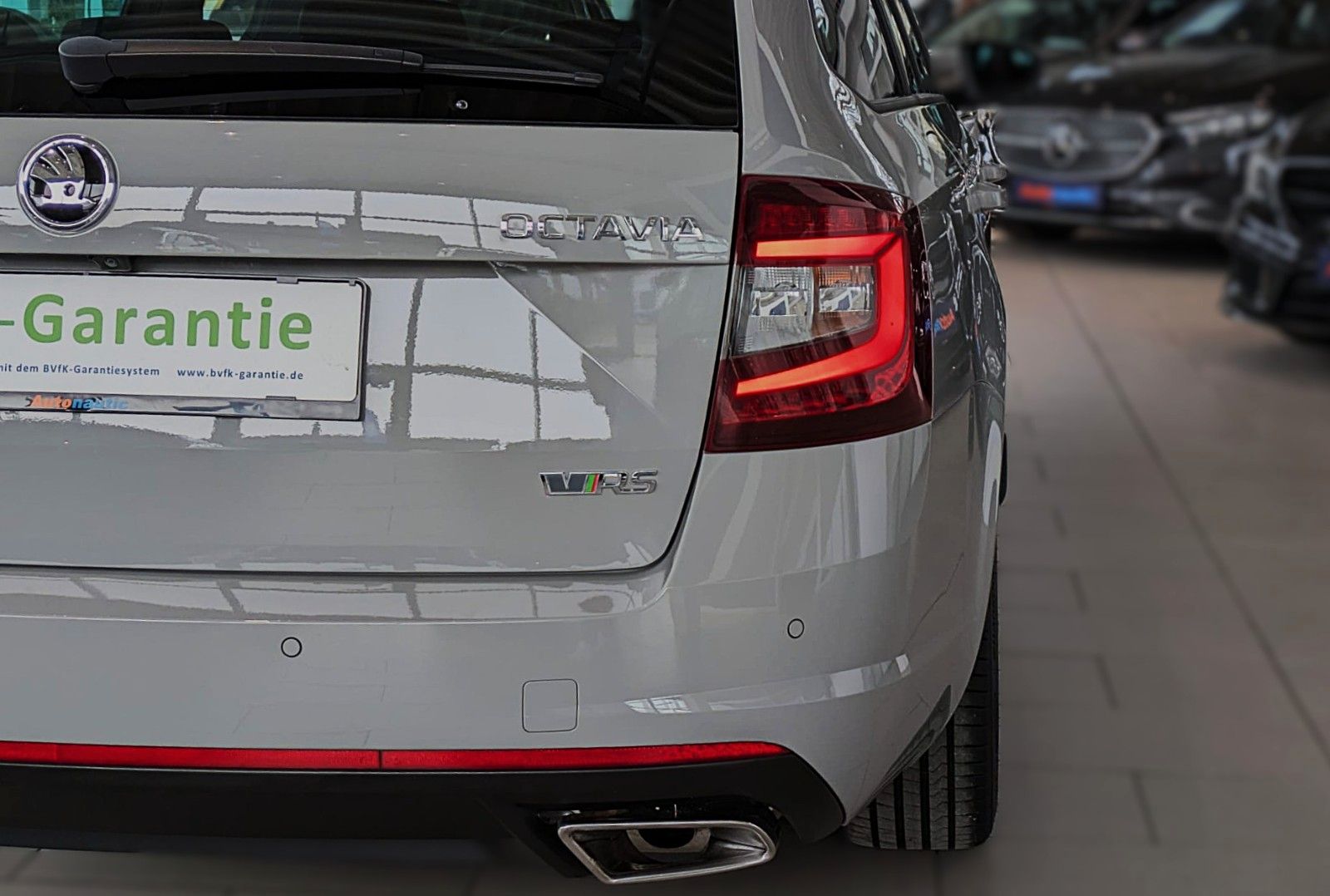 Fahrzeugabbildung SKODA Octavia RS DSG PANO ACC LED VIRTUAL CAM CARPLAY