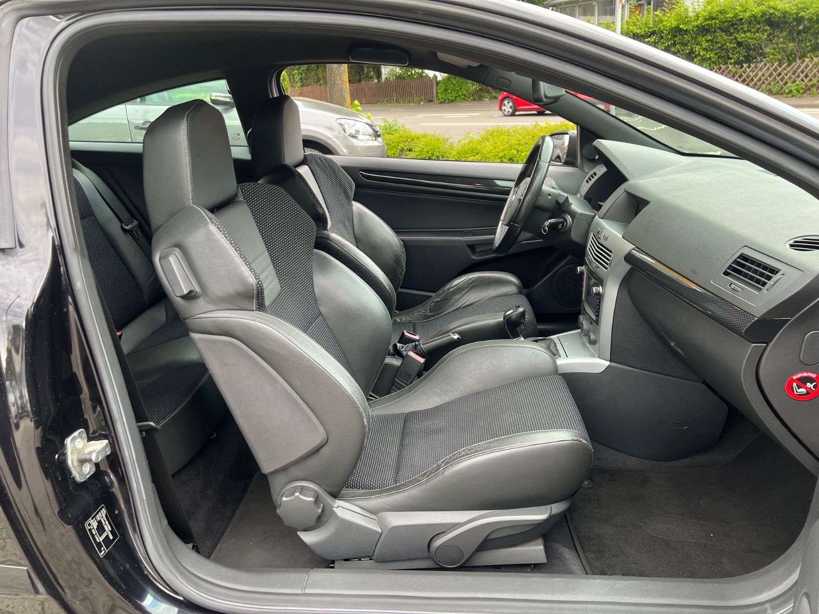 Fahrzeugabbildung Opel Astra H GTC OPC *2.HAND*TÜV NEU*