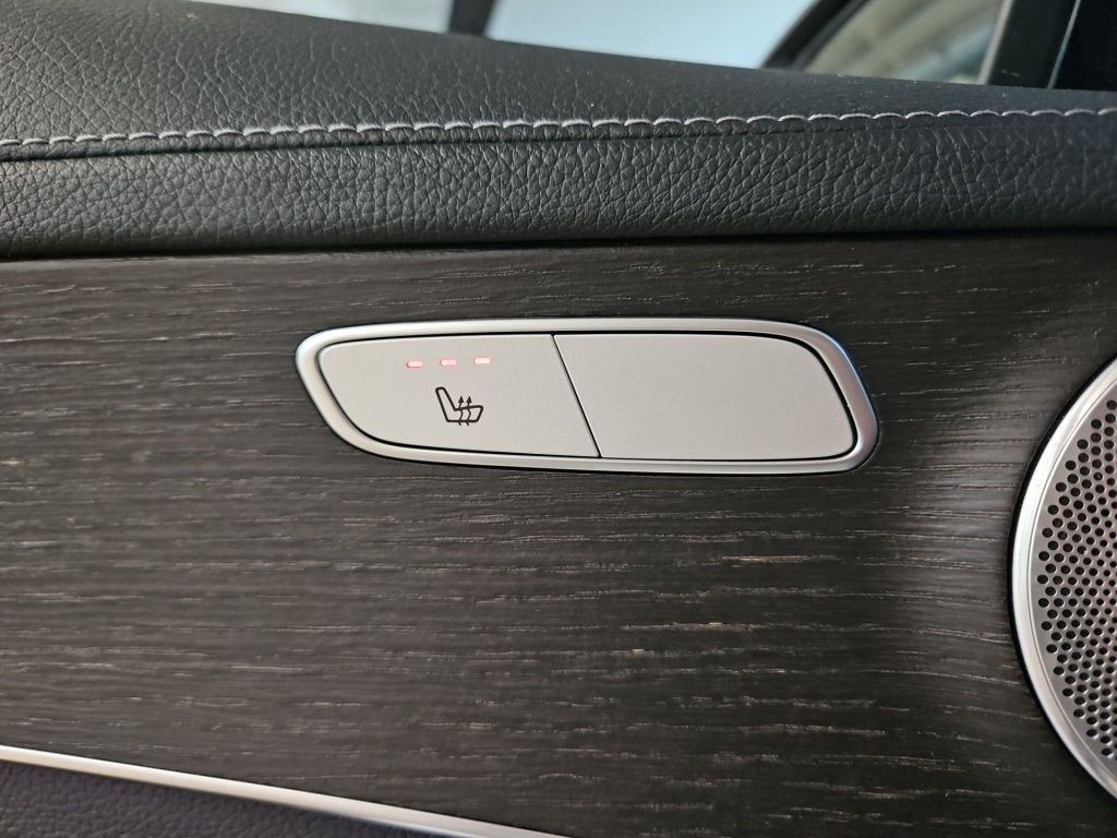 Fahrzeugabbildung Mercedes-Benz C 200 T AMG Distronic+ SDHZ Airmatic Pano Sound