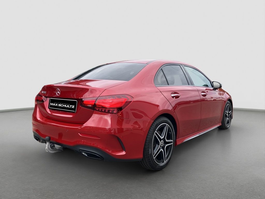 Fahrzeugabbildung Mercedes-Benz A 200 Limousine AMG*NIGHT*DISTR*STANDH*AHK*KEYL