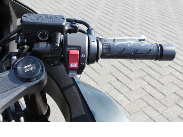 Honda CBR650R e-Clutch